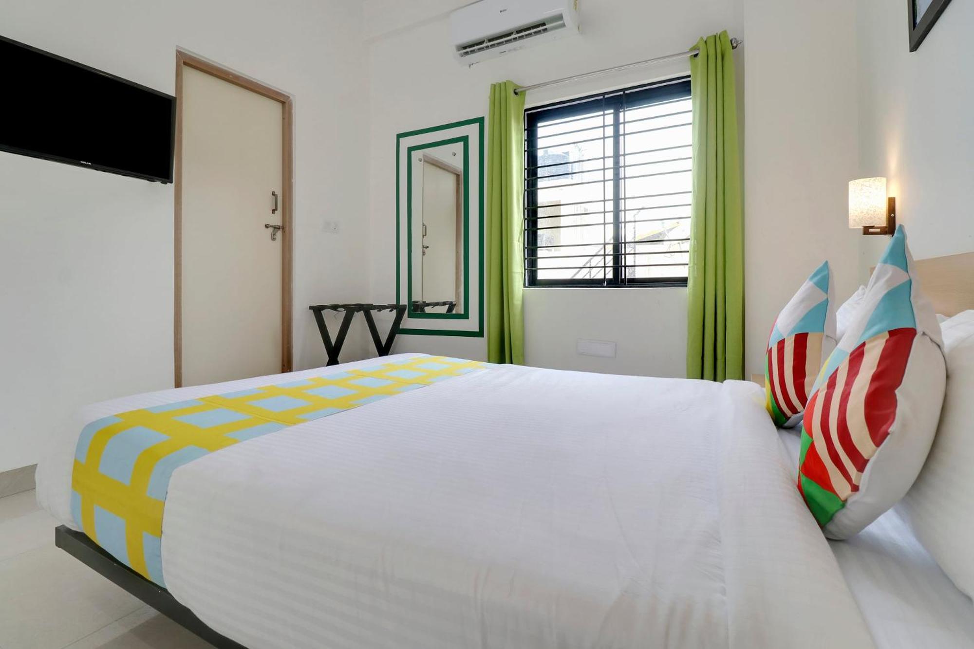 Hotel O Leva Homes Near Baiyappanahalli Metro Station バンガロール エクステリア 写真