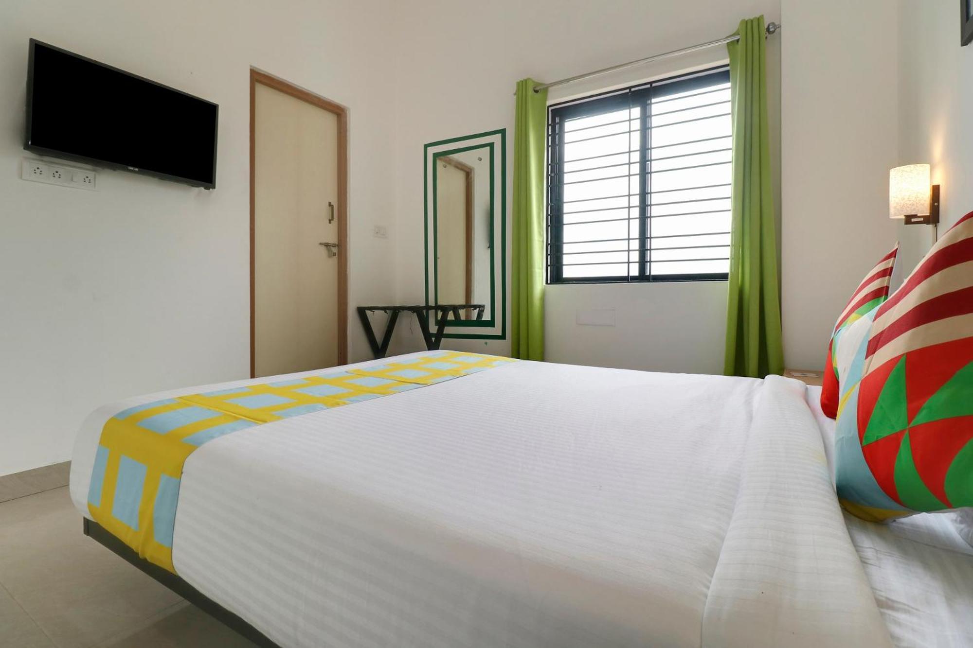 Hotel O Leva Homes Near Baiyappanahalli Metro Station バンガロール エクステリア 写真