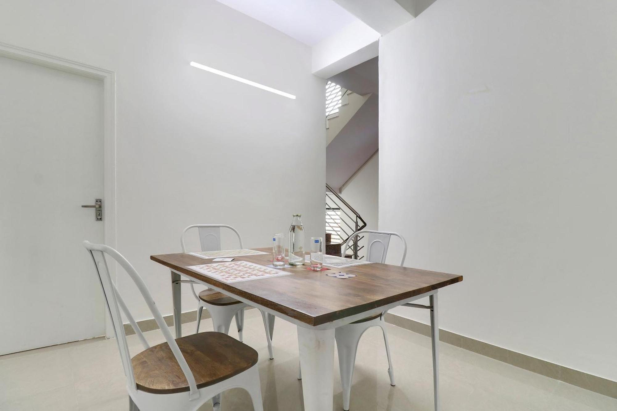 Hotel O Leva Homes Near Baiyappanahalli Metro Station バンガロール エクステリア 写真