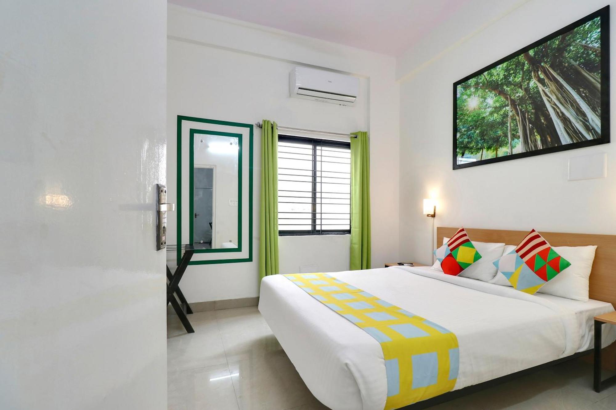 Hotel O Leva Homes Near Baiyappanahalli Metro Station バンガロール エクステリア 写真